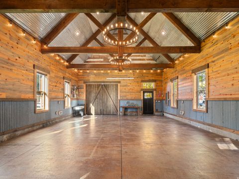 Tiny photo for 237 S 7400 E, Huntsville, UT 84317 (MLS # 2134566)