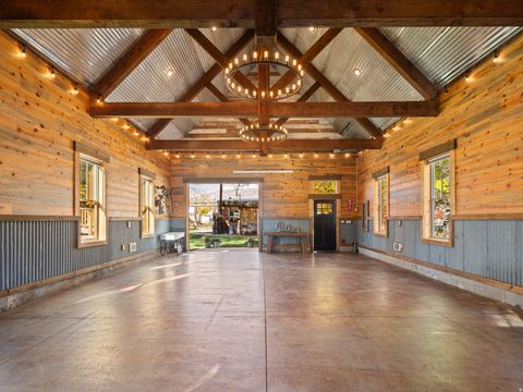 Tiny photo for 237 S 7400 E, Huntsville, UT 84317 (MLS # 2134566)