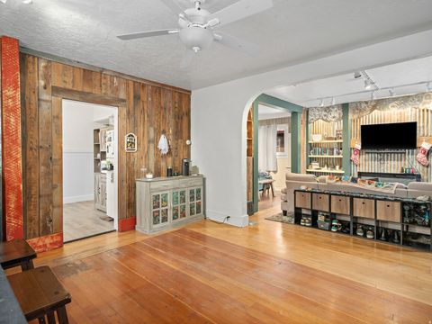 Tiny photo for 237 S 7400 E, Huntsville, UT 84317 (MLS # 2134566)