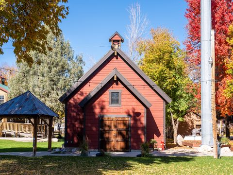 Tiny photo for 237 S 7400 E, Huntsville, UT 84317 (MLS # 2134566)