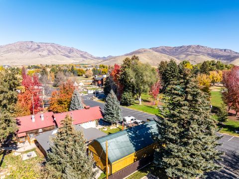 Tiny photo for 237 S 7400 E, Huntsville, UT 84317 (MLS # 2134566)
