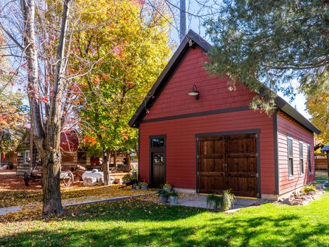 Tiny photo for 237 S 7400 E, Huntsville, UT 84317 (MLS # 2134566)