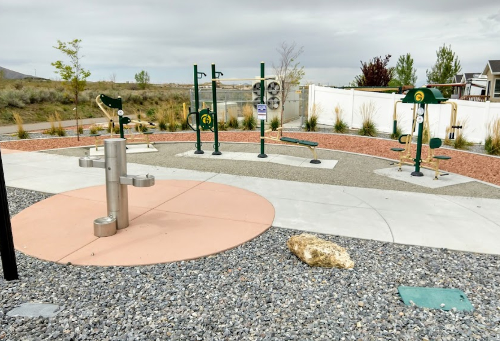 DIAMOND SUMMIT UNIT 1 - Residential