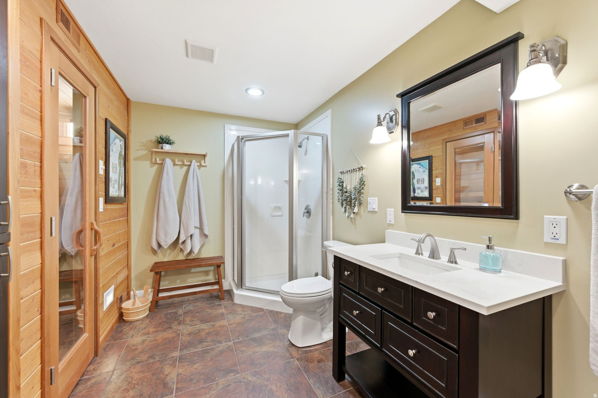 DIAMOND SUMMIT UNIT 1 - Residential