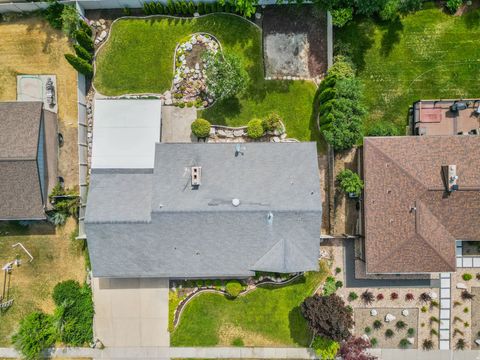 Tiny photo for 8711 S RUSTLER RD, Cottonwood Heights, UT 84093 (MLS # 2144559)