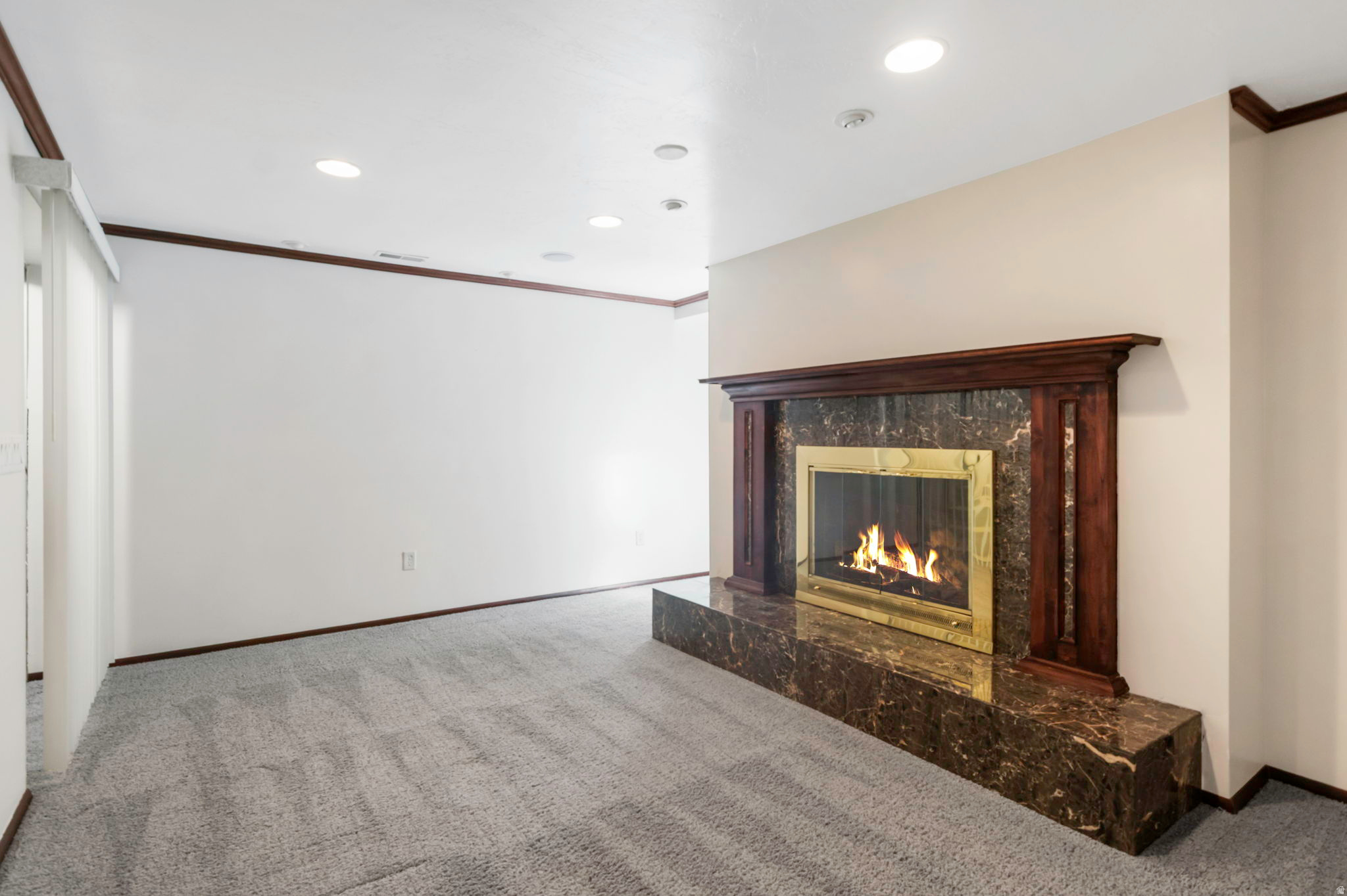 ALTA HILLS - Residential