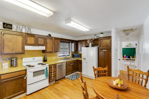 Tiny photo for 5170 S 600 W, Washington Terrace, UT 84405 (MLS # 2130593)