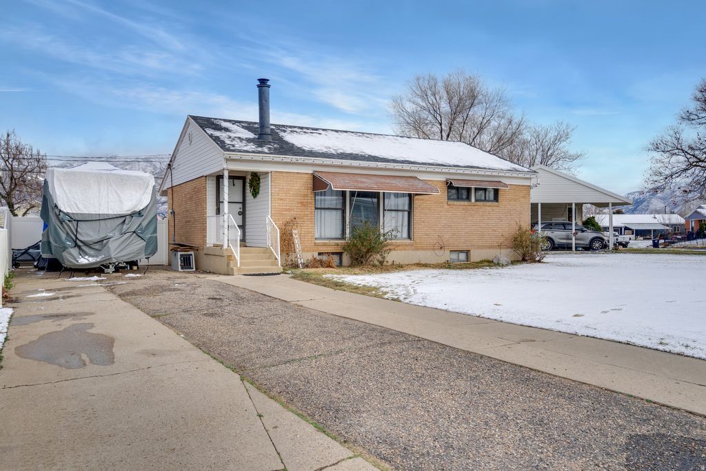 Photo of 5170 S 600 W, Washington Terrace, UT 84405 (MLS # 2130593)