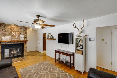 Tiny photo for 5170 S 600 W, Washington Terrace, UT 84405 (MLS # 2130593)