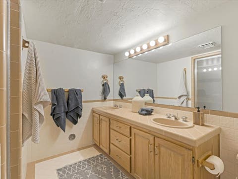 Tiny photo for 8903 S COBBLE CREST LN, Sandy, UT 84093 (MLS # 2162639)