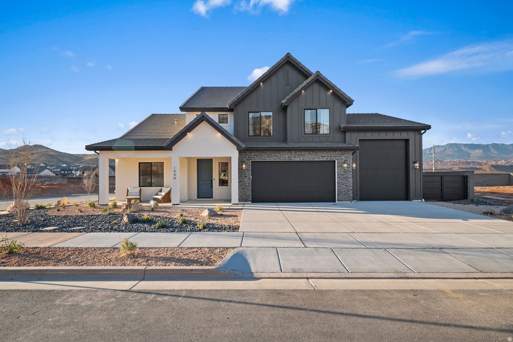 Photo of 1944 S FORBIDDING WAY #4299, Washington, UT 84780 (MLS # 2139691)