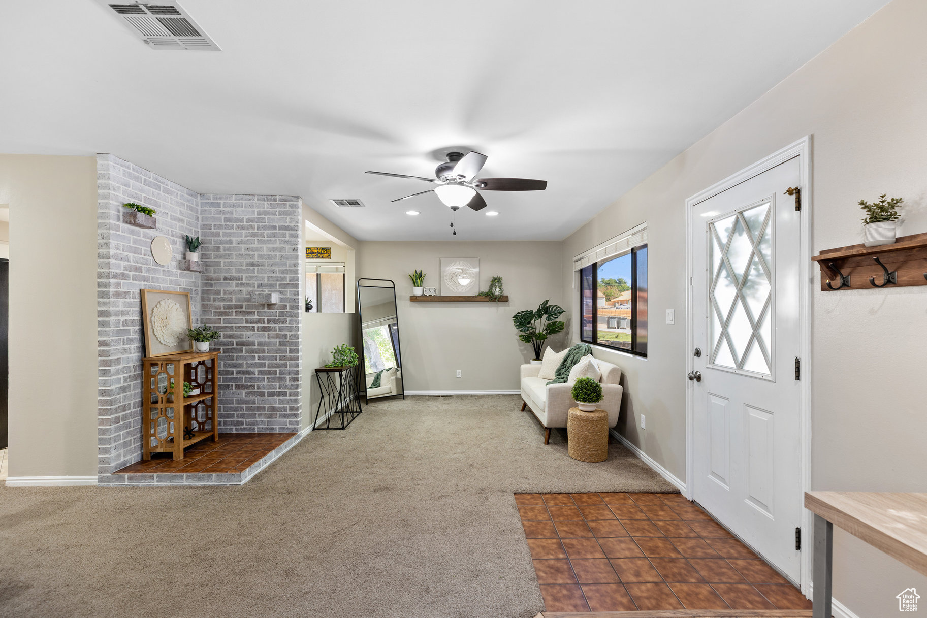 WASHINGTON TOWN RESRVY - Residential