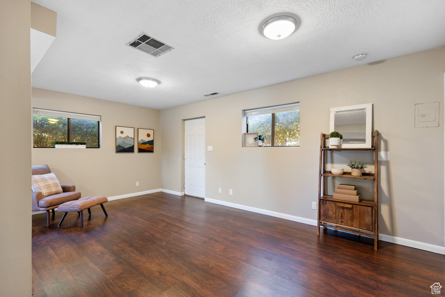 WASHINGTON TOWN RESRVY - Residential