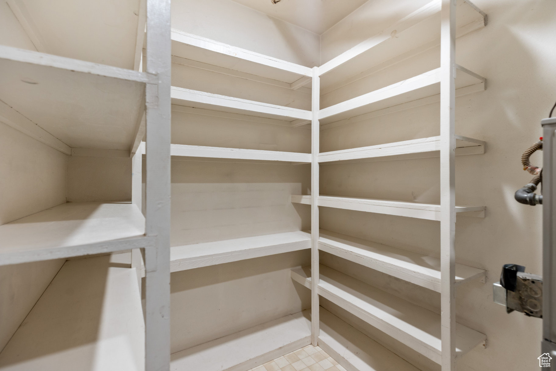 WASHINGTON TOWN RESRVY - Residential