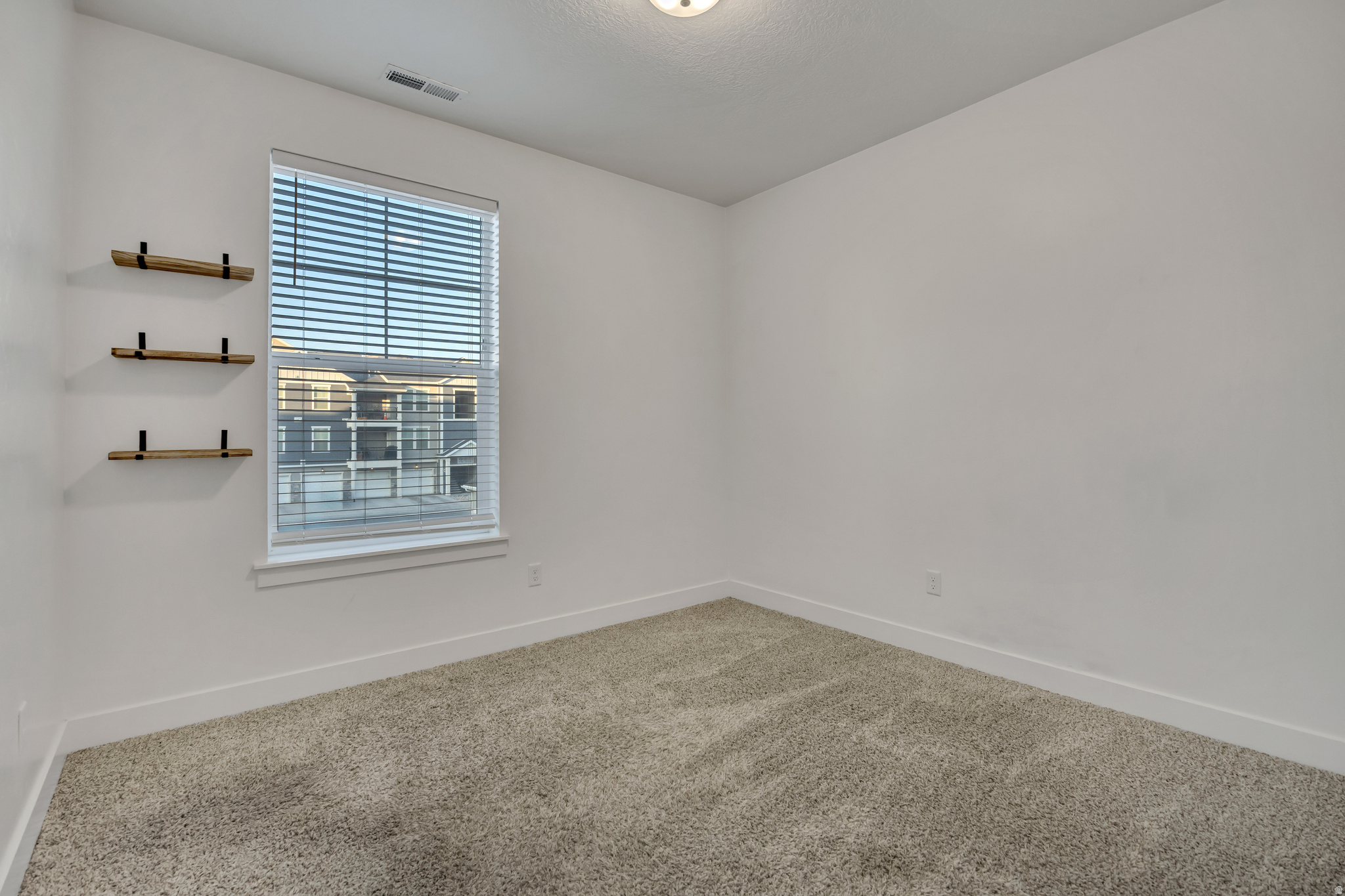 QUAILHILL - Residential