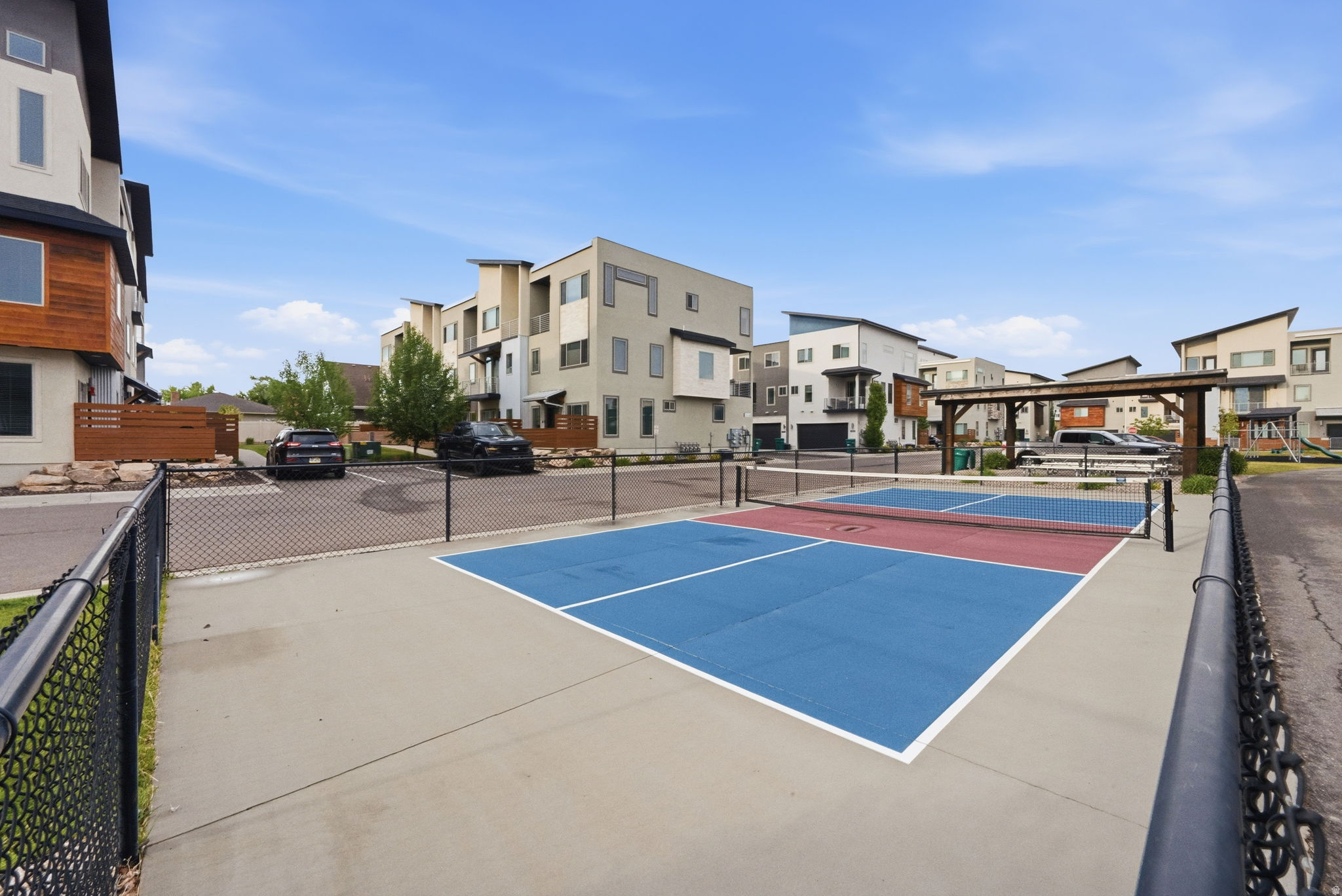 SUNRIVER TOWNHOMES - Residential