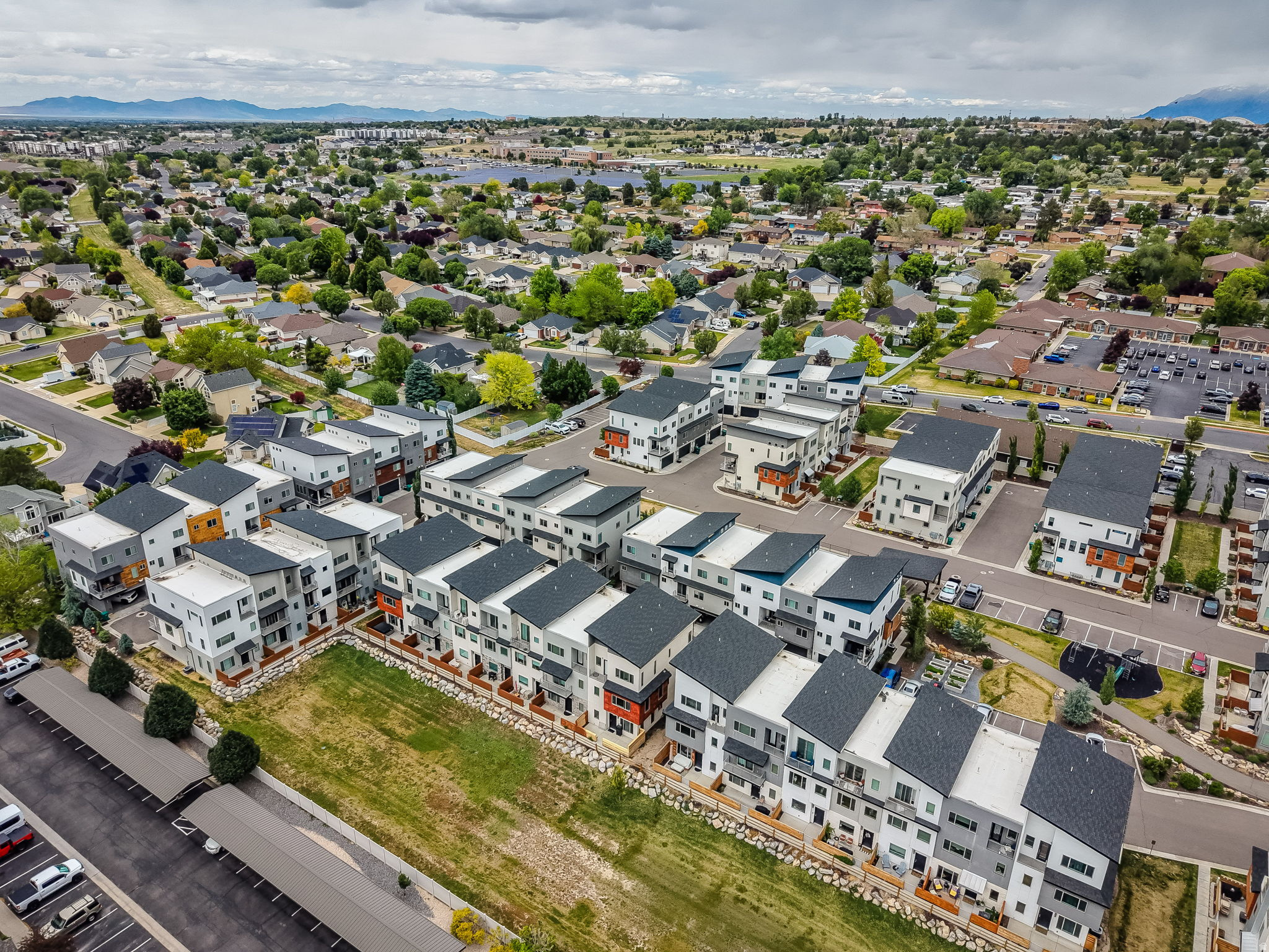 SUNRIVER TOWNHOMES - Residential