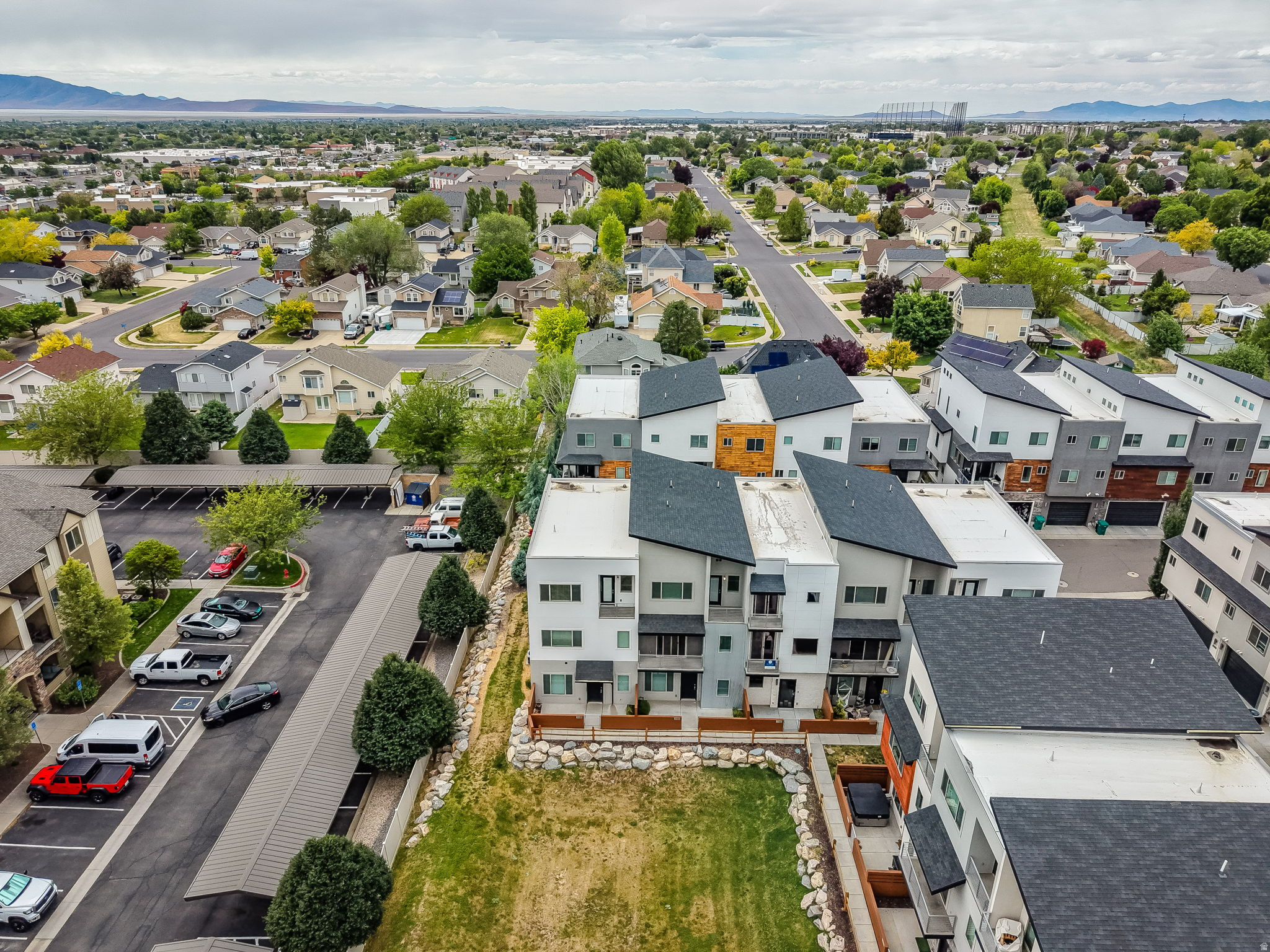 SUNRIVER TOWNHOMES - Residential