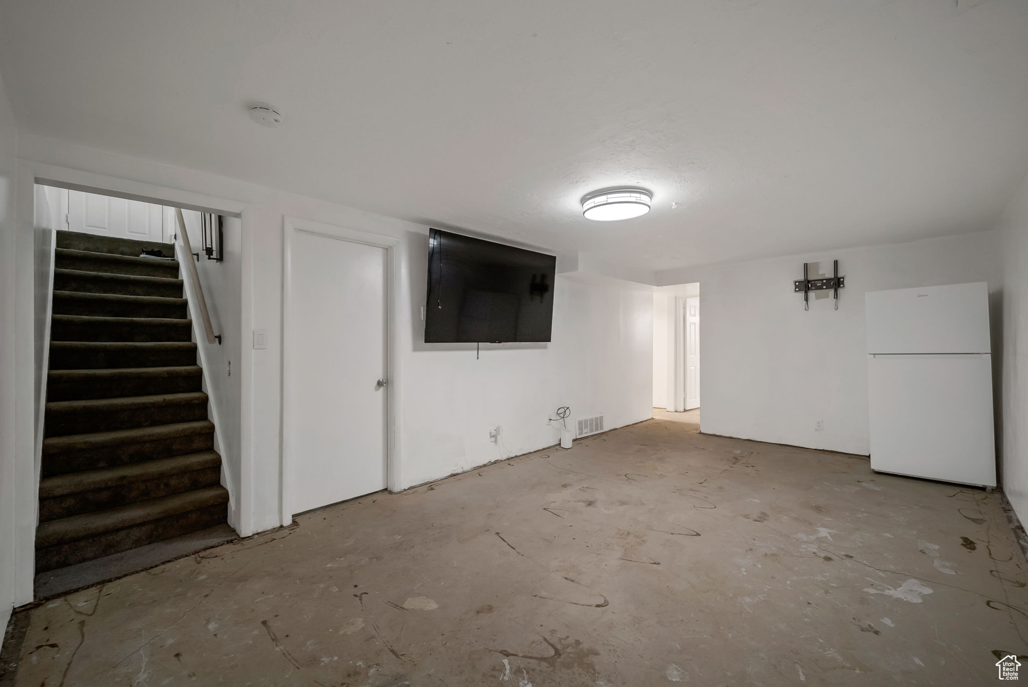 GOLDCREST #1 - Residential