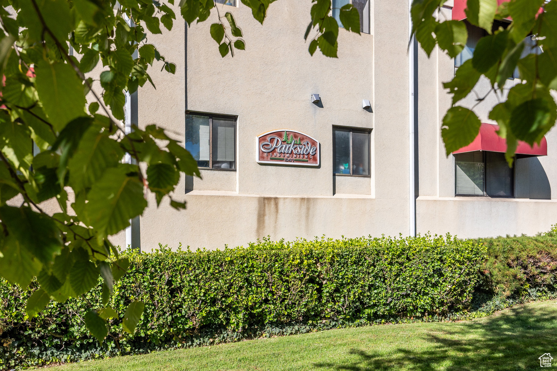 PARKSIDE - Residential