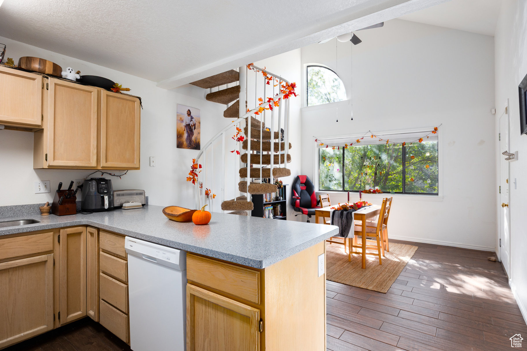 PARKSIDE - Residential