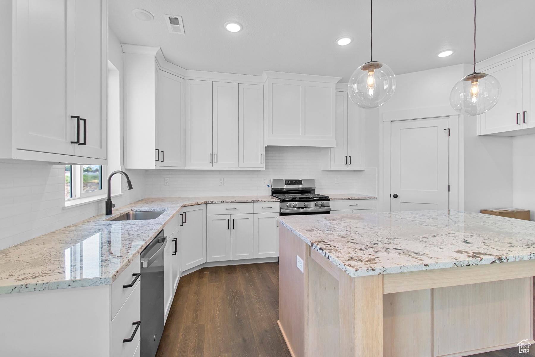 MORNING MEADOWS - Residential