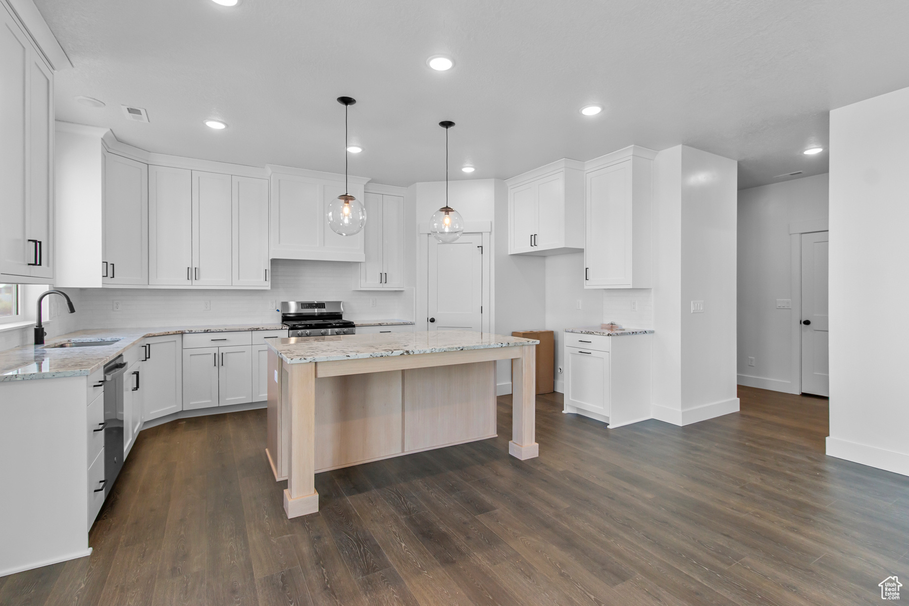 MORNING MEADOWS - Residential