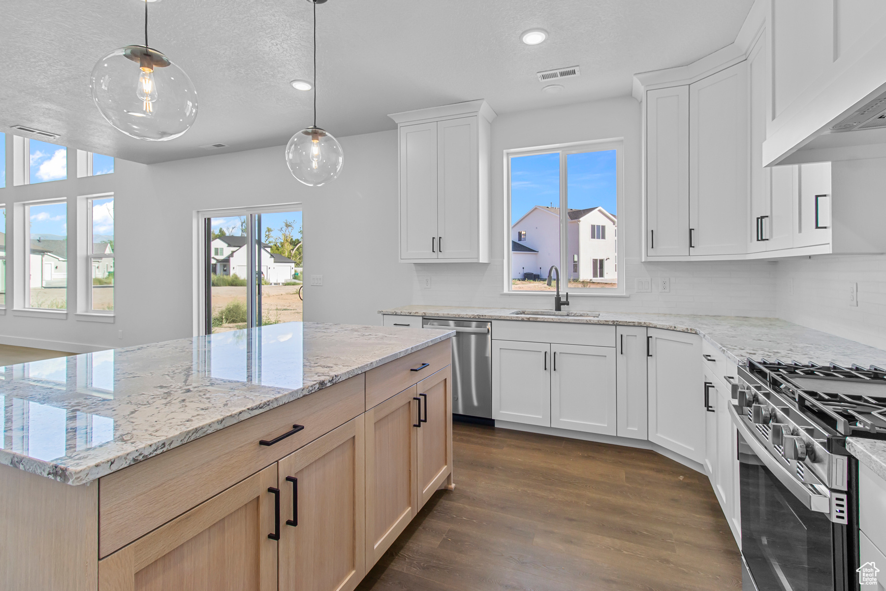 MORNING MEADOWS - Residential