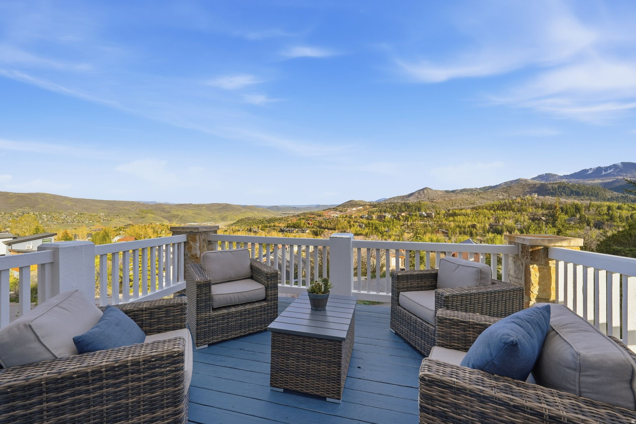 HIDDEN COVE - Residential