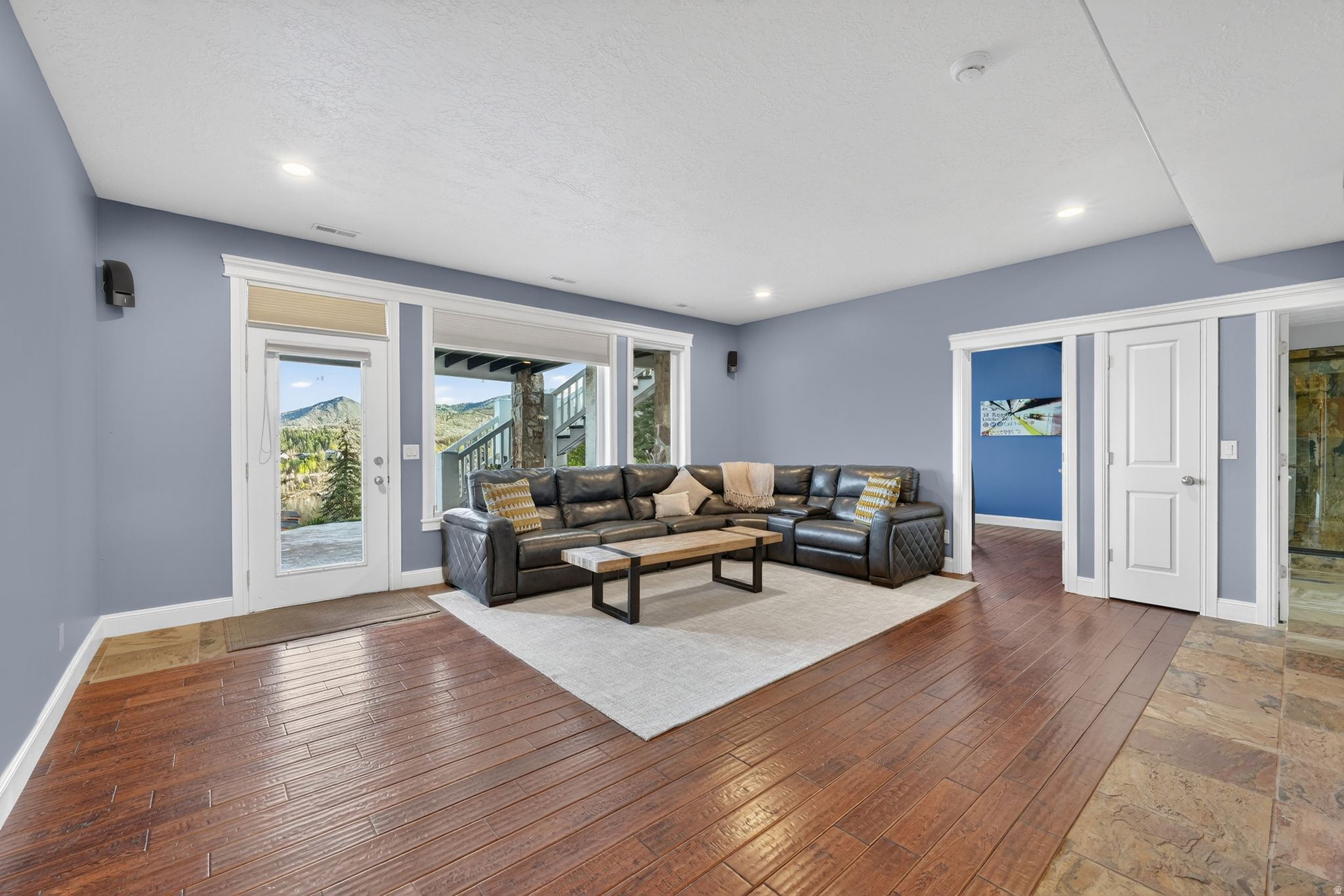 HIDDEN COVE - Residential