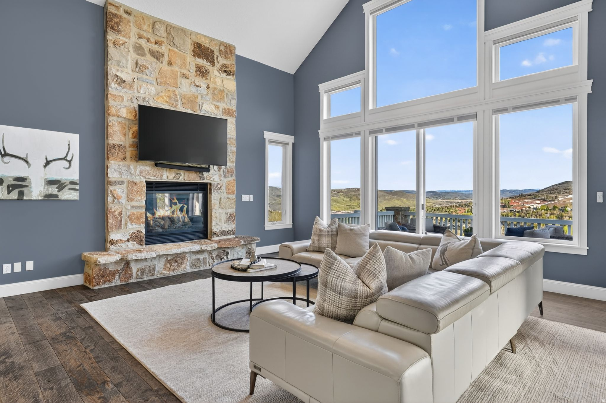 HIDDEN COVE - Residential