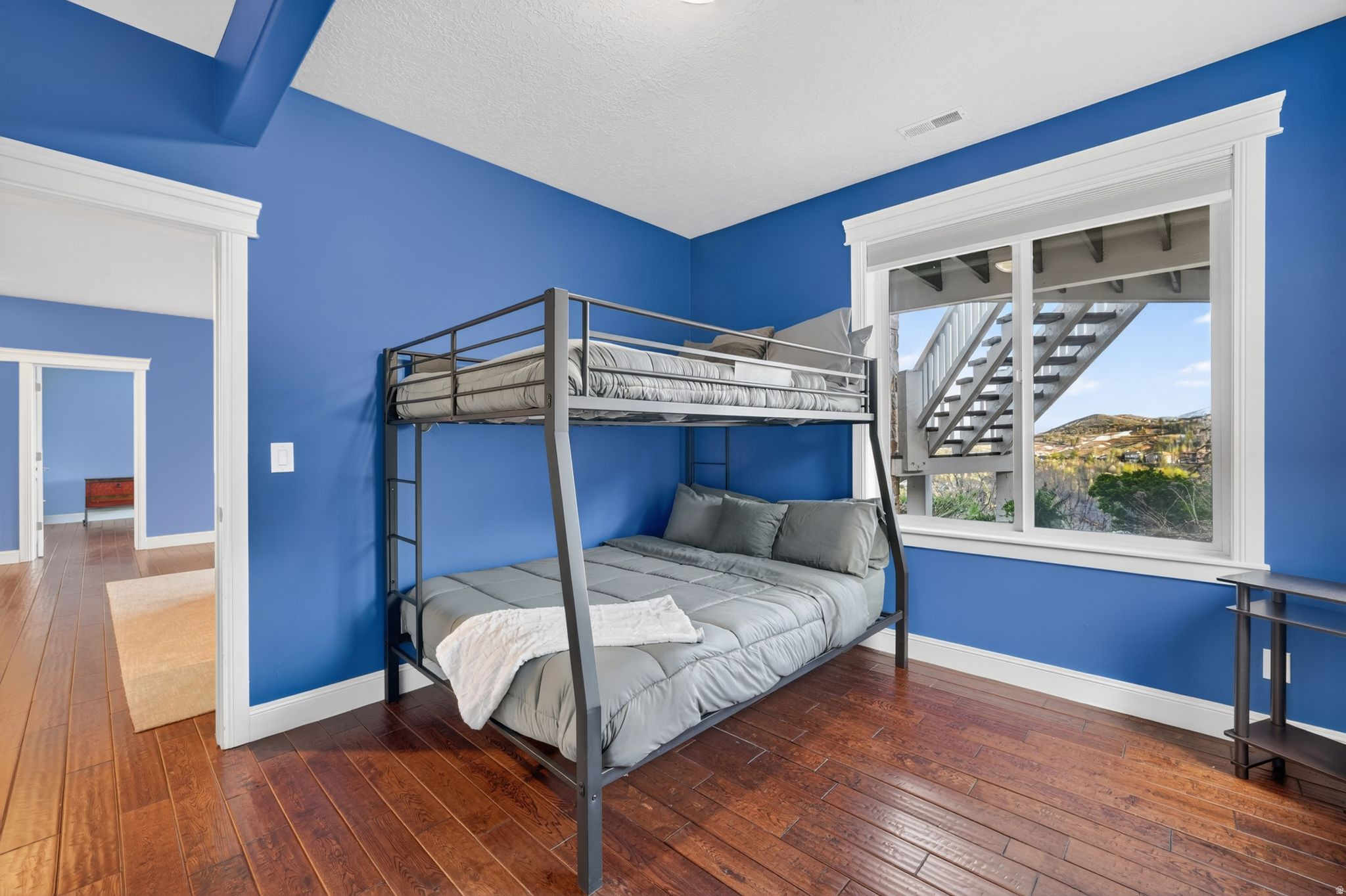 HIDDEN COVE - Residential