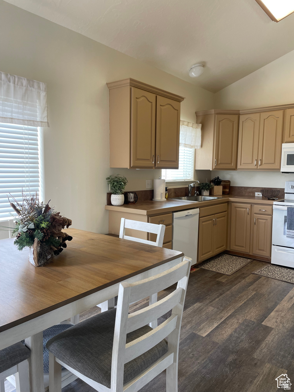 DUTCH JOHN - Residential