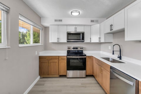 Tiny photo for 2194 N 220 E, Provo, UT 84604 (MLS # 2186245)