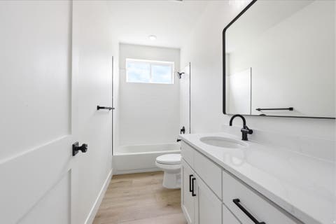 Tiny photo for 1515 S 920 E, Salem, UT 84653 (MLS # 2160015)