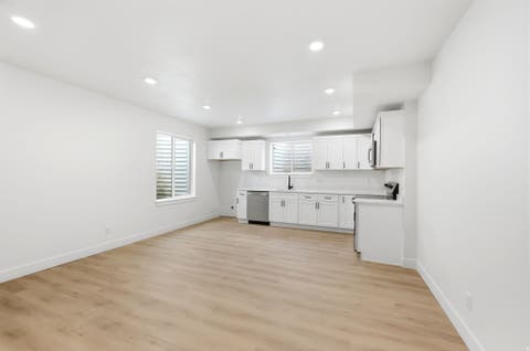Tiny photo for 1515 S 920 E, Salem, UT 84653 (MLS # 2160015)