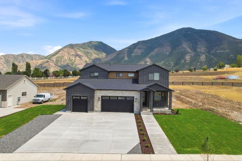 Tiny photo for 1515 S 920 E, Salem, UT 84653 (MLS # 2160015)
