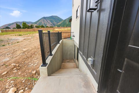 Tiny photo for 1515 S 920 E, Salem, UT 84653 (MLS # 2160015)