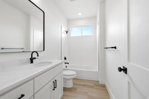 Tiny photo for 1515 S 920 E, Salem, UT 84653 (MLS # 2160015)
