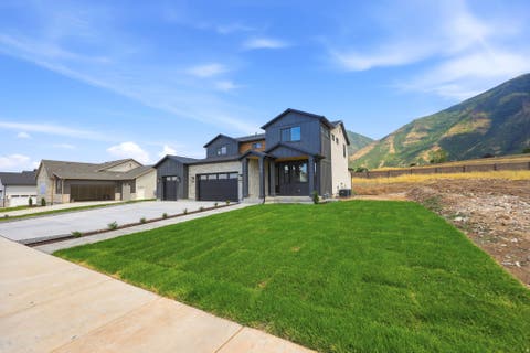 Tiny photo for 1515 S 920 E, Salem, UT 84653 (MLS # 2160015)