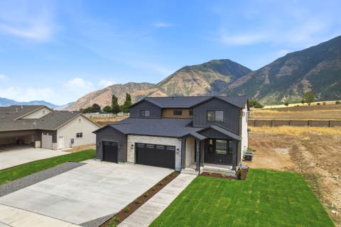 Tiny photo for 1515 S 920 E, Salem, UT 84653 (MLS # 2160015)