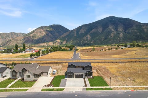 Tiny photo for 1515 S 920 E, Salem, UT 84653 (MLS # 2160015)