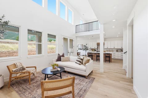 Tiny photo for 1515 S 920 E, Salem, UT 84653 (MLS # 2160015)