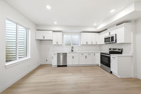 Tiny photo for 1515 S 920 E, Salem, UT 84653 (MLS # 2160015)