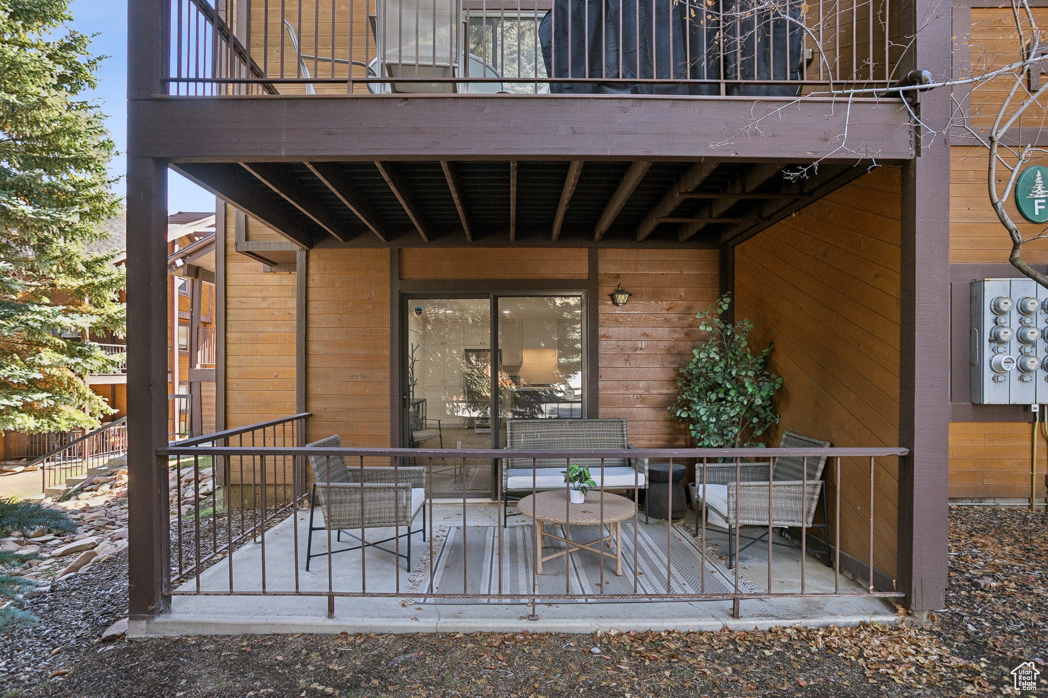 RED PINE - Residential