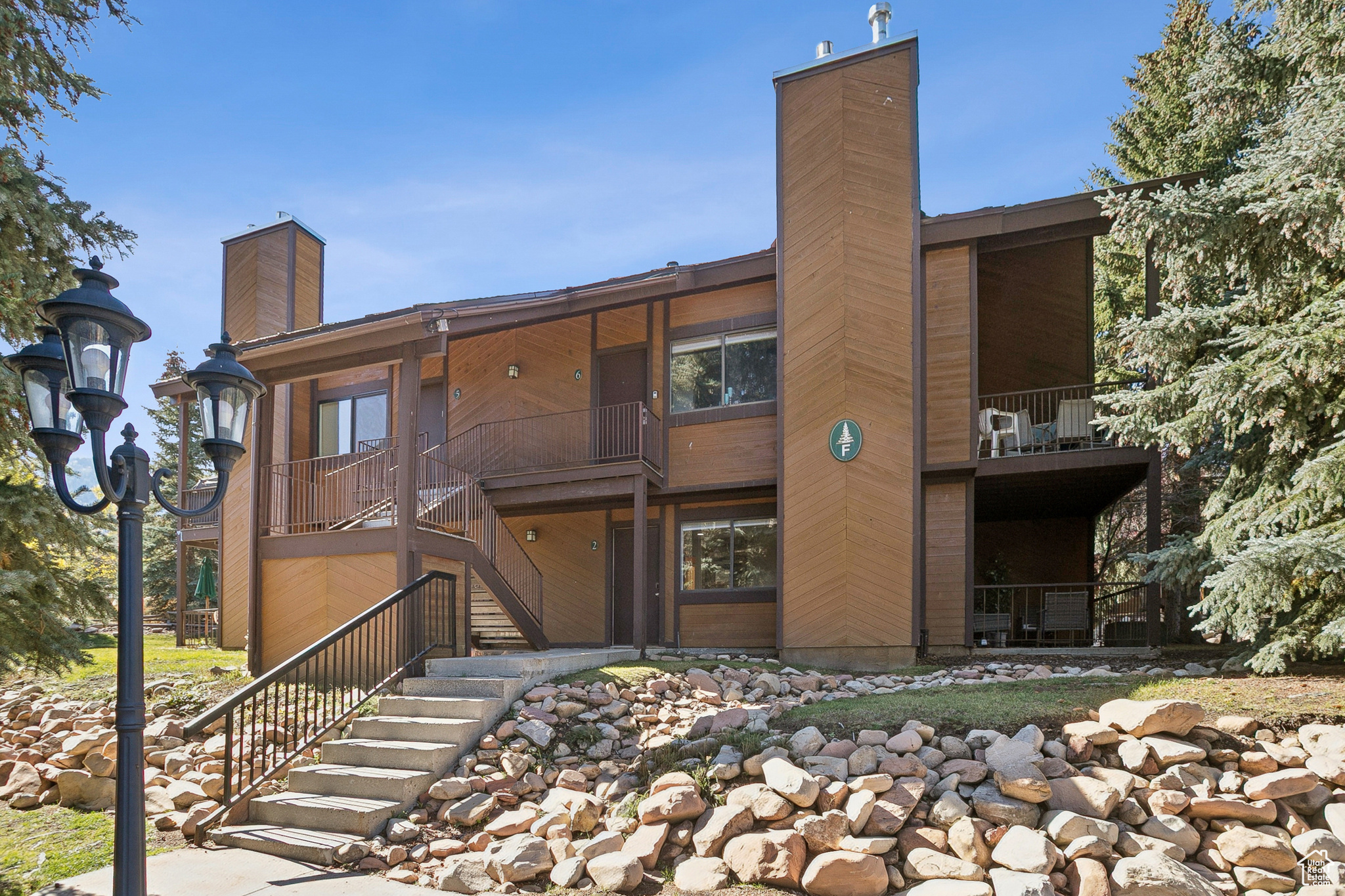 RED PINE - Residential