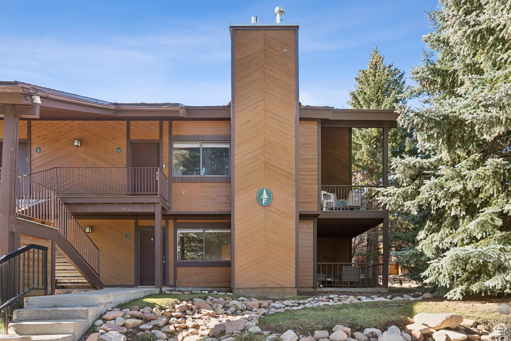 RED PINE - Residential