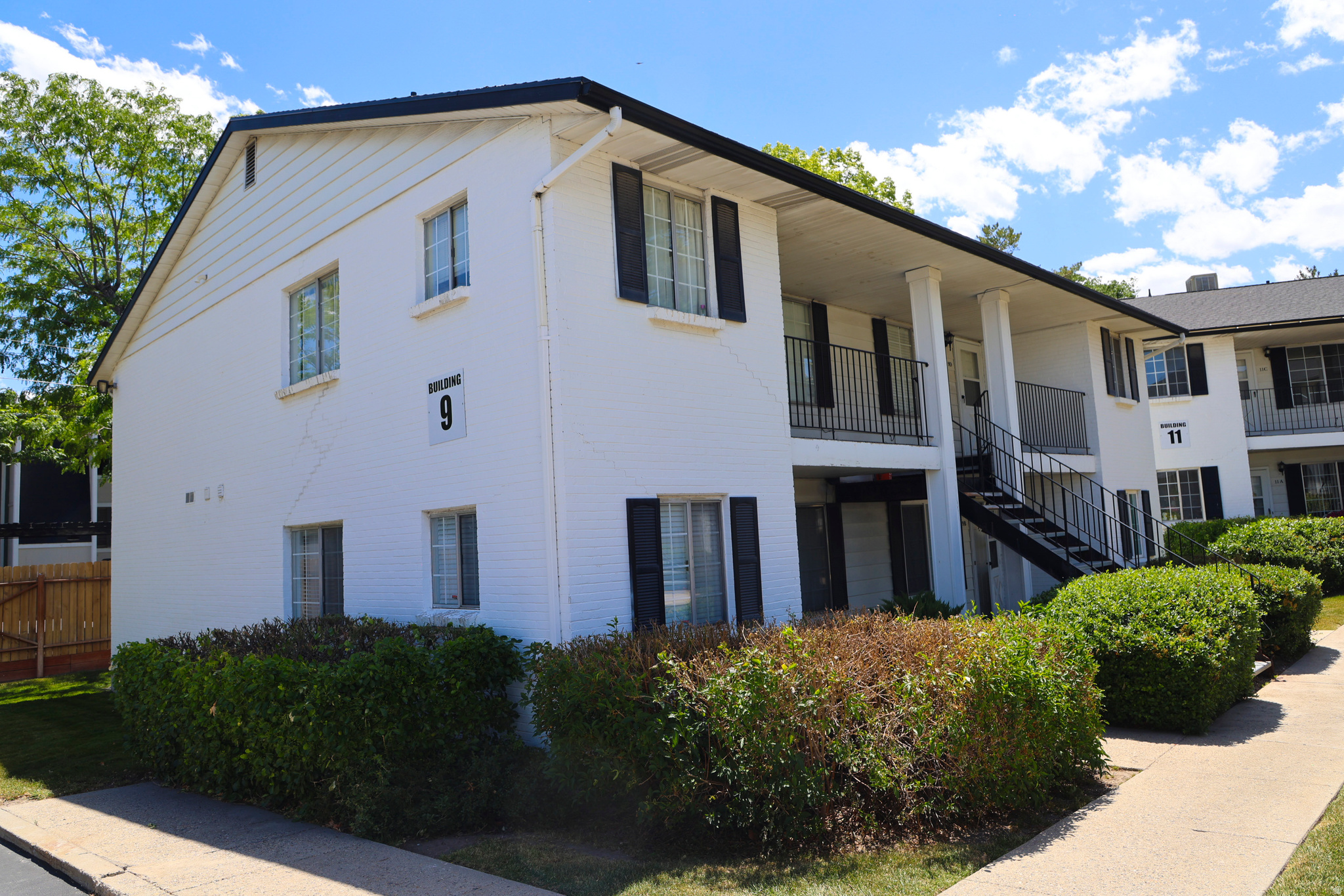 COVENTRY MANOR - Residential