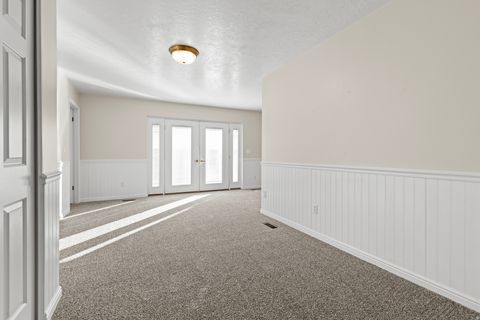 Tiny photo for 904 E 5650 S, South Ogden, UT 84405 (MLS # 2134755)