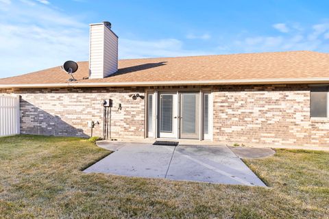 Tiny photo for 904 E 5650 S, South Ogden, UT 84405 (MLS # 2134755)